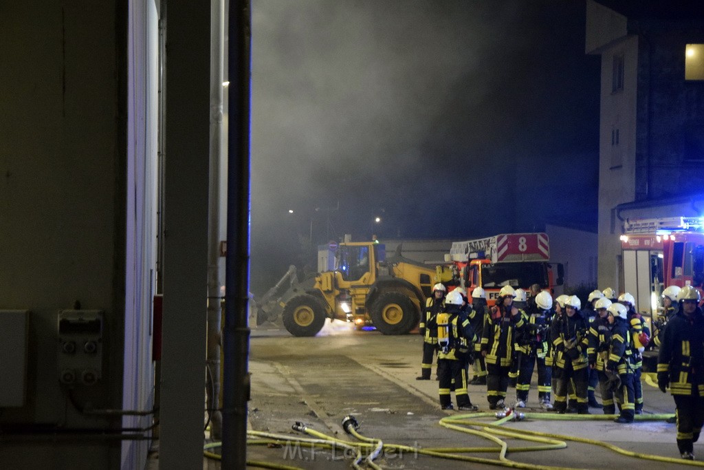 Feuer 2 AVG Koeln Rath Heumar Wikingerstr P059.JPG - Miklos Laubert